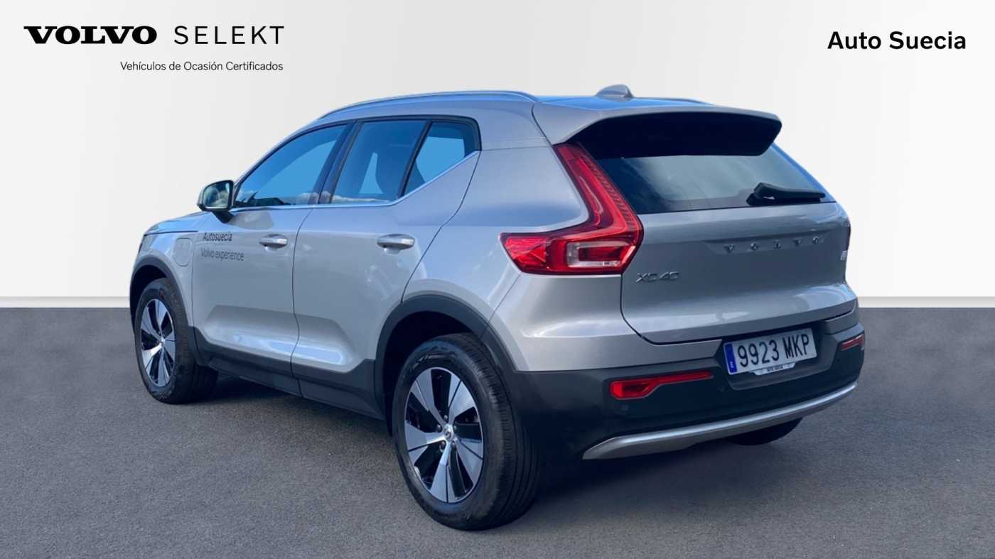 Volvo  XC40 Recharge Core, T4 plug-in hybrid, Eléctrico/Gasolina, Bright