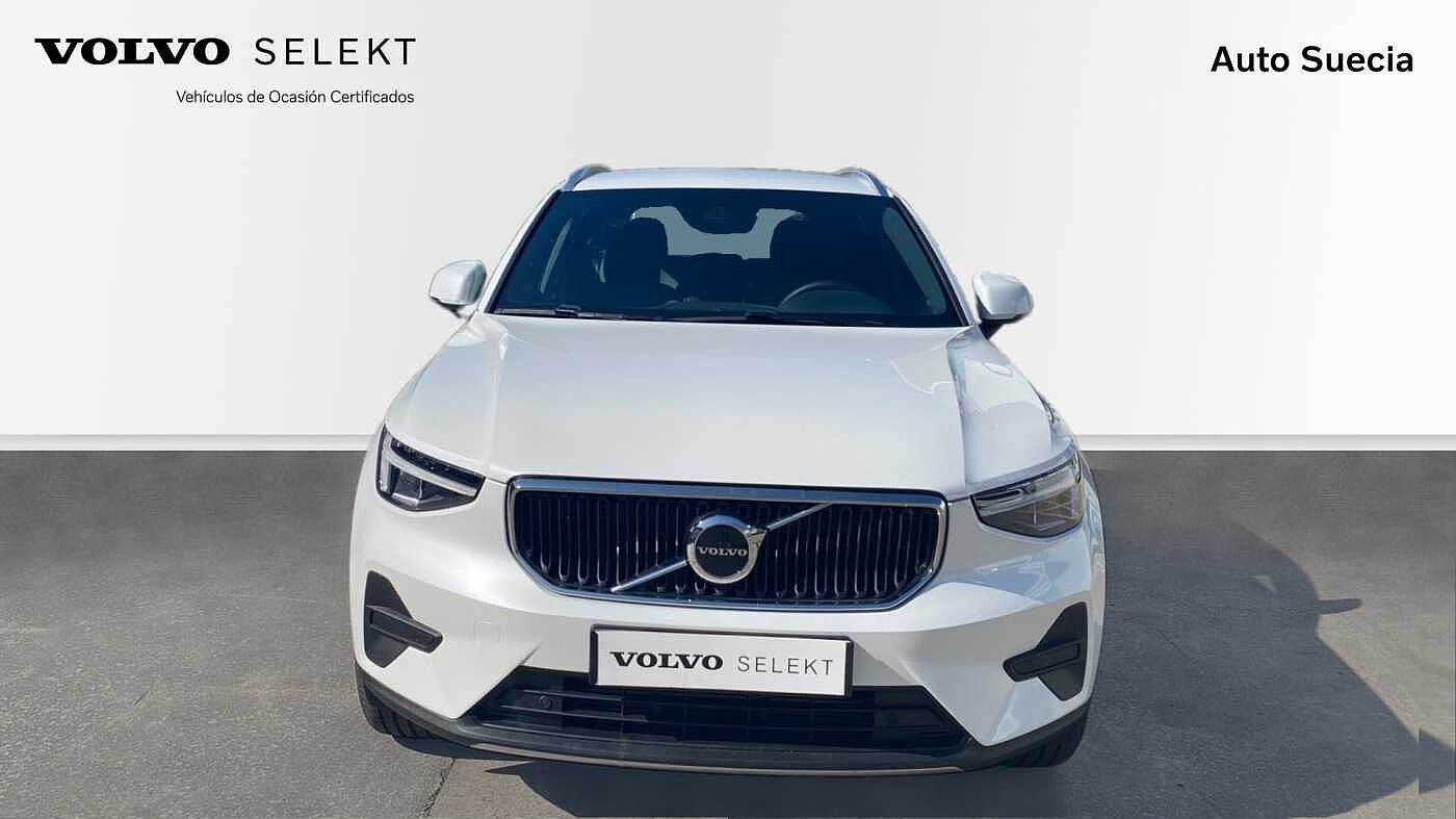 Volvo  XC40 Core, T2 automático, Gasolina